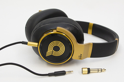 AKG、オートキャリブレーション/NC対応のハイクラスヘッドホン