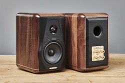 ソナス・ファベール、ブックシェルフ型スピーカー「Minima Amator II