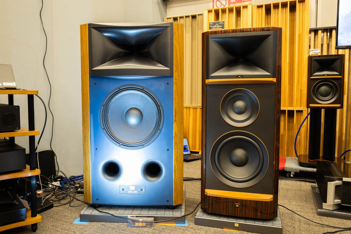 【専用】 ワンオーナー・JBL スタジオモニタースピーカー ブラック（新品同様） JBL スタジオモニター・フラッグシップモデル 4367WX | 広島の