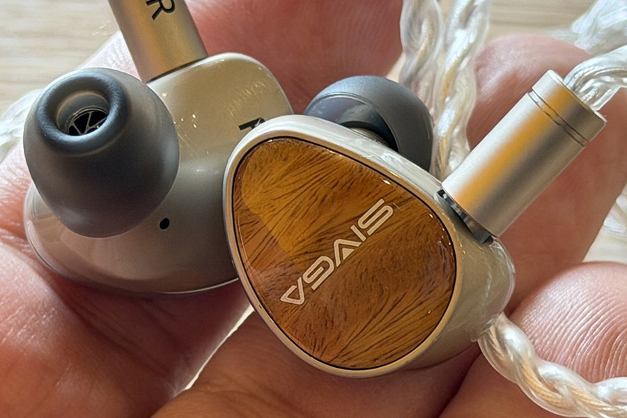 いま大注目の「ガラス振動板」を特性から徹底分析。“シャープで