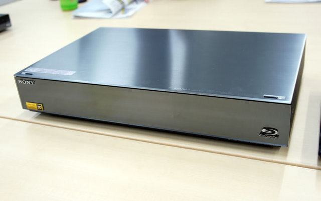ソニー、4Kアプコンなど対応の新フラグシップBDレコーダー「BDZ-EX3000 