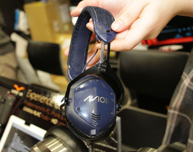 V-MODA M-100 AVICII シールド V-MODA M-100 AVICII シールド V-MODA | Crossfade M-100 Master