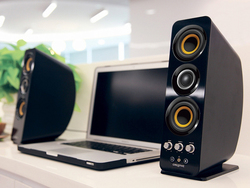 Creative クリエイティブ T50 Wireless Signature Creative Introduces the T50 Wireless Signature Series