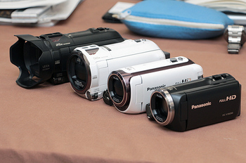 パナソニック、小型化した4Kビデオカメラ「HC-WX970M」など － HDR撮影