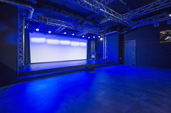 カラオケスタジオ カラオケまねきねこ、VTuber撮影スタジオも備える旗艦店を渋谷に