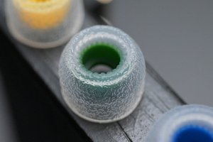 TANGZU、独自の表面加工を施した大口径イヤーピース「TANG SANCAI WIDE BORE」 - PHILE WEB