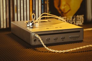 ポータブルプレーヤー SHANLING EC Mini 楽天市場】【送料込】SHANLING EC Mini SILVER シャンリン