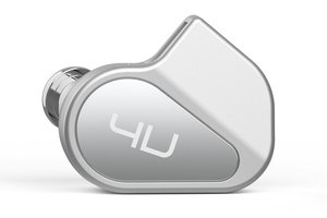 ☆Tanchjim 4U + JIALAI Carat 視聴のみ新同品セット☆ TANCHJIM、4段階の低音調整機能付きイヤホン「4U」。独自開発