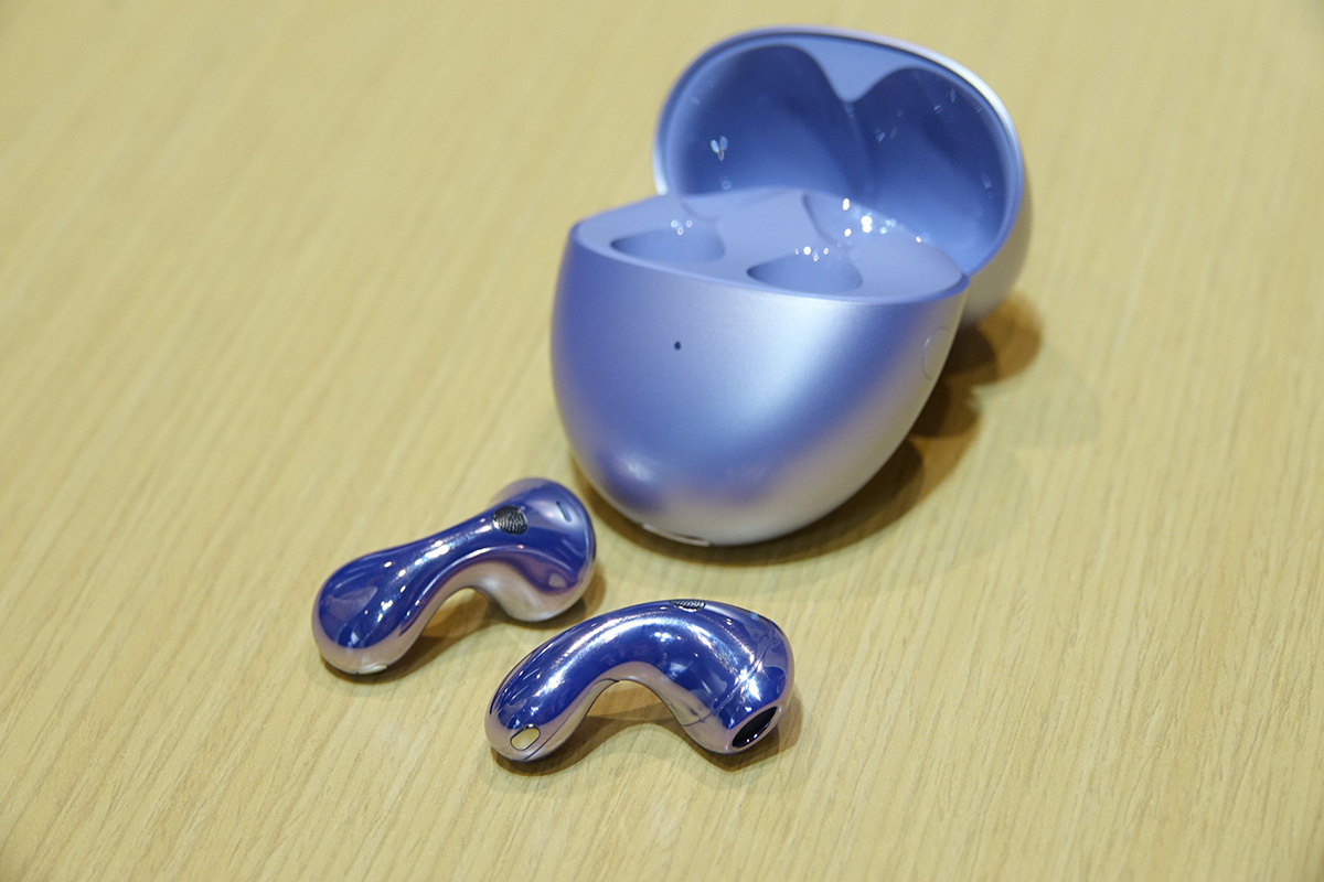 ファーウェイ、ダイナミック/平面駆動デュアルドライバー搭載