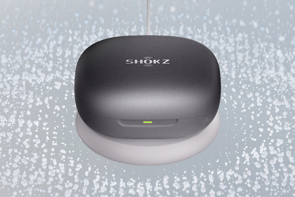 Shokz、Dolby Audioとワイヤレス充電対応のオープンイヤー型完全