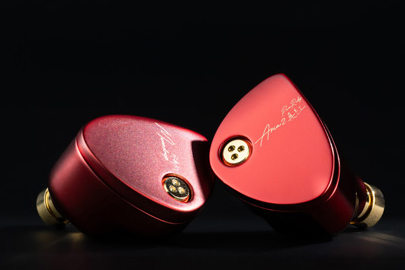 水月雨、フラグシップクラスのインナーイヤー型イヤホン「PAVANE
