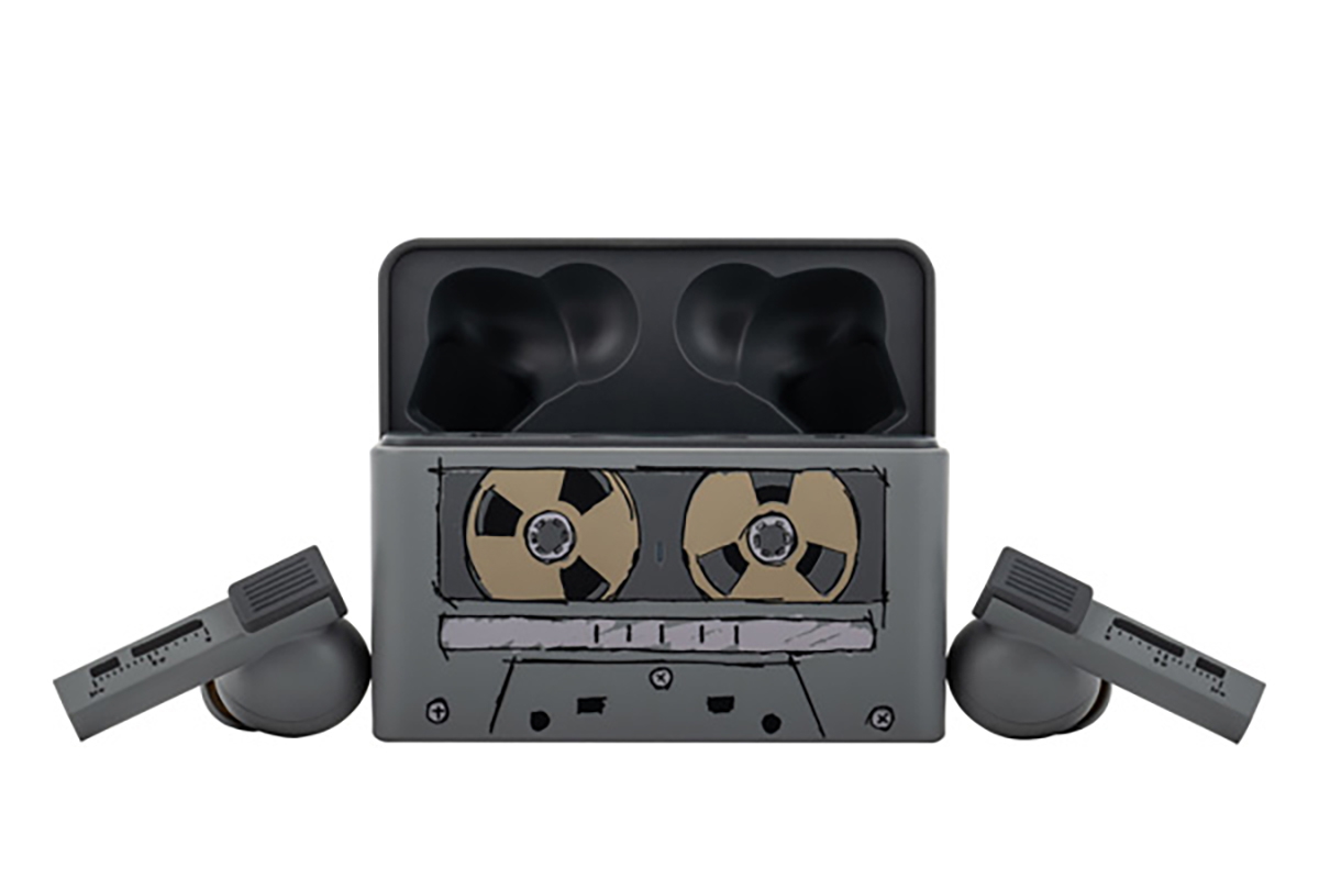 水月雨、独自のチップや平面磁界ドライバーを搭載した完全