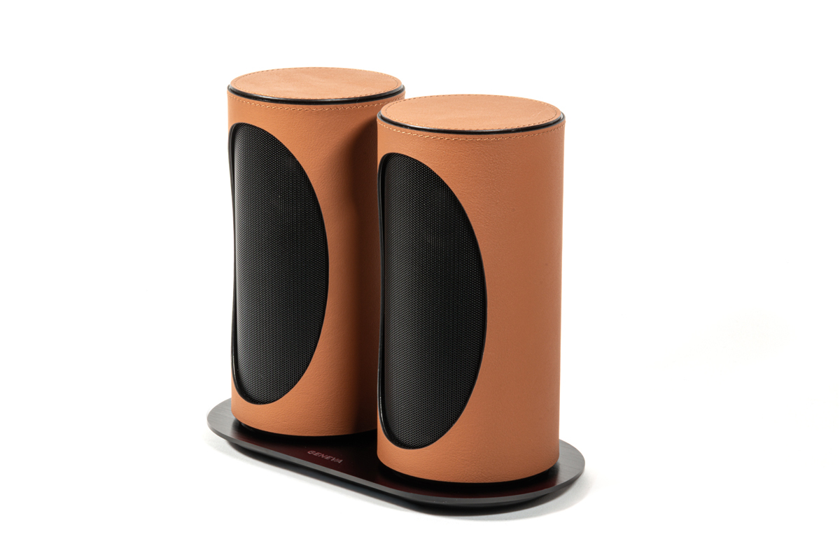 GENEVA、イタリア製の本革を使ったポータブルBTスピーカー「Duo