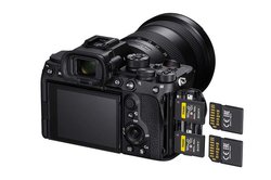 【美品】SONY α7SⅢ 4K/120p フルサイズミラーレス一眼カメラ ソニー、4K120p対応の動画向けフルサイズミラーレス「α7S III