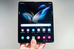 折りたたみスマホ「Galaxy Z Fold4 / Flip4」au/ドコモにて9/29