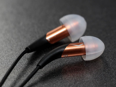 BAイヤホンの銘機、Klipsch「X10」が復刻！ － ハイレゾ音源でその実力