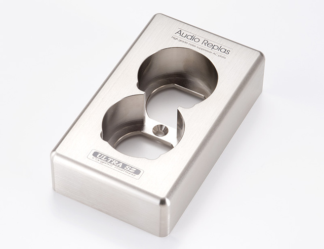 オーディオリプラス CPP-4SZ/S コンセントプレート オーディオリプラス AUDIO REPLAS CPP-4SZ/S(4個口) スリム