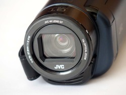 レビュー＞4K対応、しかも防水/防塵/耐衝撃/耐低温のビデオカメラ。JVC 