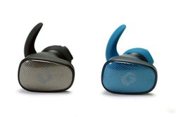 抜群の装着安定性。“走るひとのための”完全ワイヤレス、GLIDiC