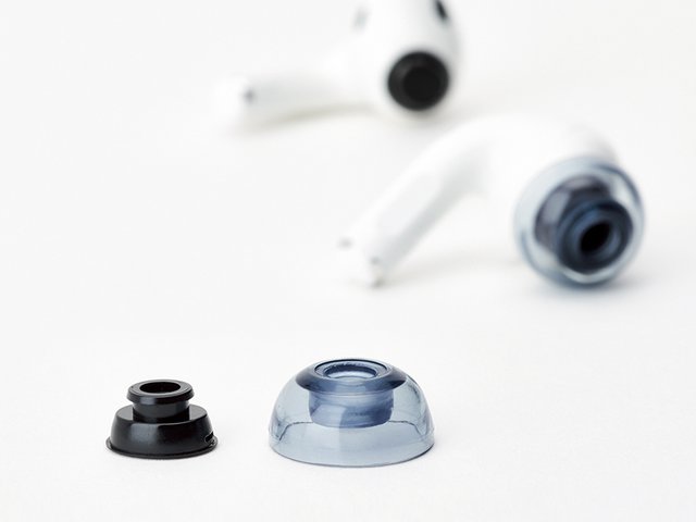 White Pods pro イヤーチップ付 airpodsproのケース可