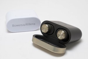 Bowers \u0026 Wilkins PI7 ワイヤレスイヤホン ホワイト