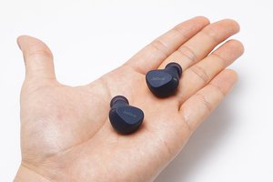 Jabraの“贅沢過ぎる”入門ANC完全ワイヤレス「Elite 4 Active