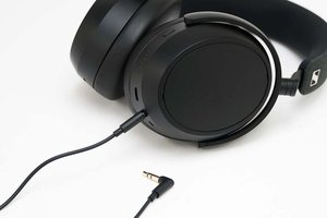 ゼンハイザーMOMENTUM 4 Wireless ノイキャン　60h再生 ゼンハイザー「MOMENTUM 4 Wireless」を、色々なソースと環境で