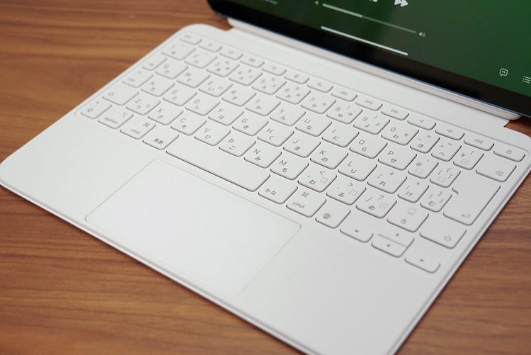 アップル純正 Magic Keyboard Folio（タッチパッド付き） アップル純正 Magic Keyboard Folio（タッチパッド付き） 極美品