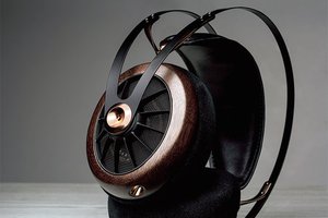 Meze Audioがダイナミックドライバーを再定義。開放型ヘッドホン