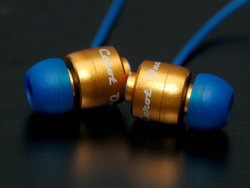 Carot One カナル型イヤホン SUPER TITTA w17b8b5 41tnVv7SCQL.jpg