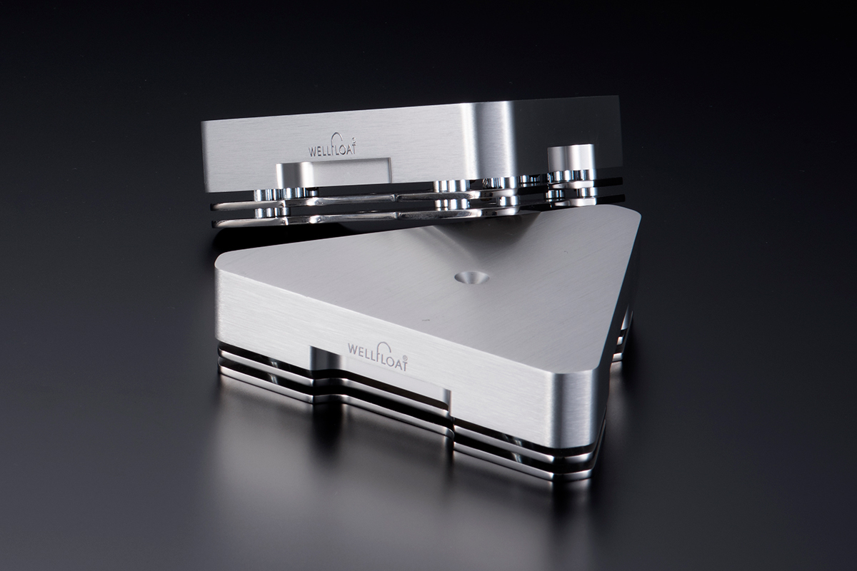 Basilis Ud˂Ē񂵂lq