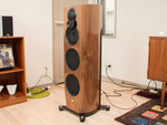 LINN��EXAKT�X�s�[�J�[�A�ő�7.2ch�̃T���E���h�Đ��ɑΉ�