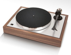 Pro-Ject�̃��R�[�h�v���[���[�uThe CLASSIC�v�w���ŃI���g�t�H���uOM 5E�v�Ȃǂ���Ȃ��v���[���g