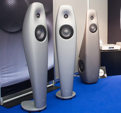 �yHIGH END�z���ڂ̍ŐV�X�s�[�J�[�𒮂��i2�j�BVIvid Audio�uKAYA�v�^�G���b�N �V400�V���[�Y�Ȃ�