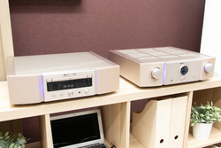 ��OTOTEN���}�����c�A�Ǝ�DAC���ڂ�SACD�v���[���[�uSA-12�v�Q�l�o�W�^�f�m���u800NE�V���[�Y�v