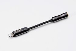 ORB�APC-Triple C���̗̍p��Lightning - 3.5mm�ϊ��P�[�u��