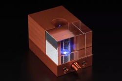 Carot One�A�^��ǃA���v�uFABRIZIOLO�^ERNESTOLO�v��S�ʍ��V�B���{���ʎd�l�Ŕ���