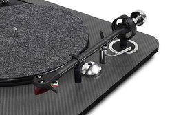 Elipson�A�J�[�{���t�@�C�o�[�g�[���A�[��/�T�u�V���[�V�̗p�̊��̓��R�[�h�v���[���[�uOMEGA 100 CARBON�v