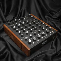 DJ�E�ɂ������񂹂�u�n�C�t�@�C�v�̔g�H RANE����o�ꂵ�����[�^���[�~�L�T�[�uMP2015�v