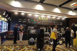 ���E�̃n�C�G���h�u�����h���W�� �|�u���`�I�[�f�B�I�V���E�v�̒��ڃu�[�X�����|�[�g