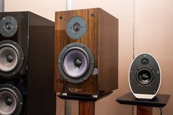 �N���v�g���A�ŐV�f�ނƏn���Z�p��Z�������g�����h�� 2�E�F�C���^�X�s�[�J�[�uKX-3Spirit�v