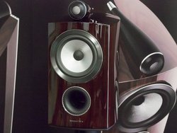 B&W�A�u802 D3�^805 D3�v�ɃT���g�X�E���[�Y�E�b�h�O���� �uPrestige Edition�v