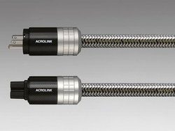 ACROLINK�A8N���̗p�̓d���P�[�u���u8N-PC8100 Performante�v�B39.8���~