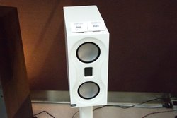 ��TIAS��Monitor Audio�uStudio�v���������ԋ߁B�i�X�y�b�N��舵���e�u�����h���疢���\�V���i�������o�W