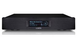 �u���C�g�[���A�uLUMIN�v�uSOtM�v���i�w���Ńv���[���g�����炦��N���L�����y�[�������{�B�e5�����