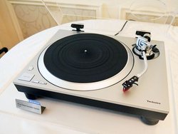 ��CES���e�N�j�N�XCTO�E��J���ɕ����B�V�^�[���e�[�u���uSL-1500C�v�͒P�Ȃ�G���g���[�@�ł͂Ȃ�