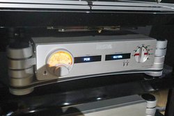 ��CES��Nagra�A�d���E➑̂Ɋ�v���̋Z�p���̗p�����VDAC�uNagra HD DAC X�v