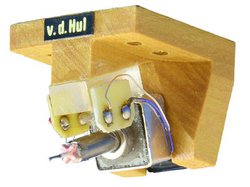 van den Hul�A�V�݌v�}�O�l�b�g�R�C���̗p��MC�J�[�g���b�W�uThe Colibri XGW Master Signature�v