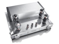 OCTAVE�̐^��ǃA���v�ŃX�s�[�J�[��炷�w�t���[�����R�[�f�B�l�[�g�E�t�F�X�^ �x�����T���J��