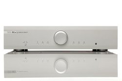 Musical Fidelity�ACD�v���[���[�uM2 SCD�v�Əo��60W/ch�̃v�����C���uM2 Si�v